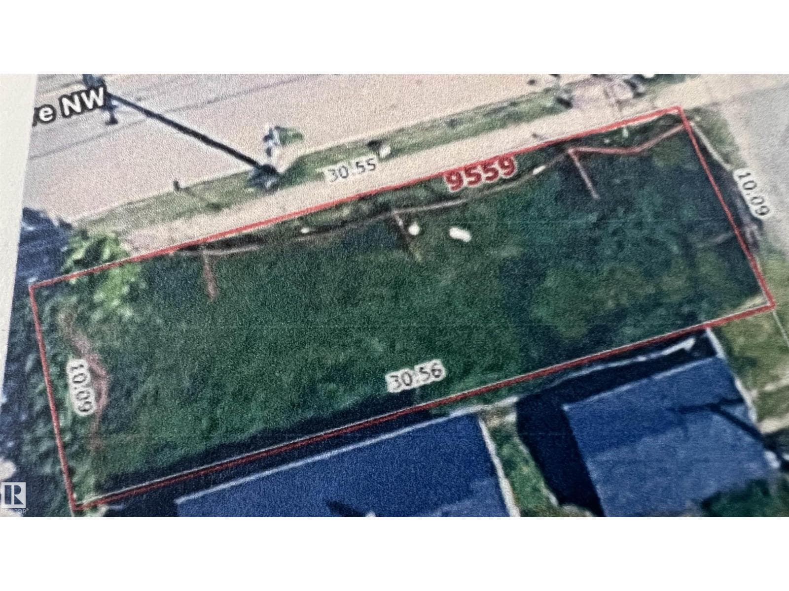9559 106 AV NW — photo 5