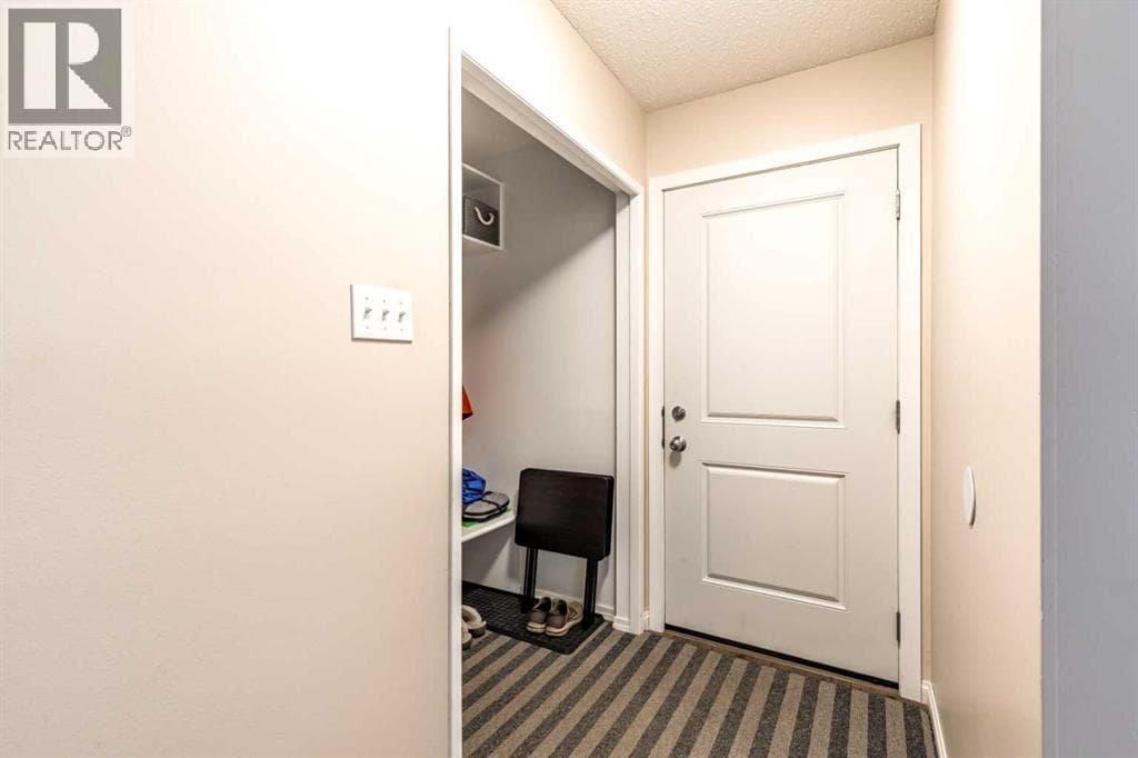 222 Cameron Road SE — photo 3