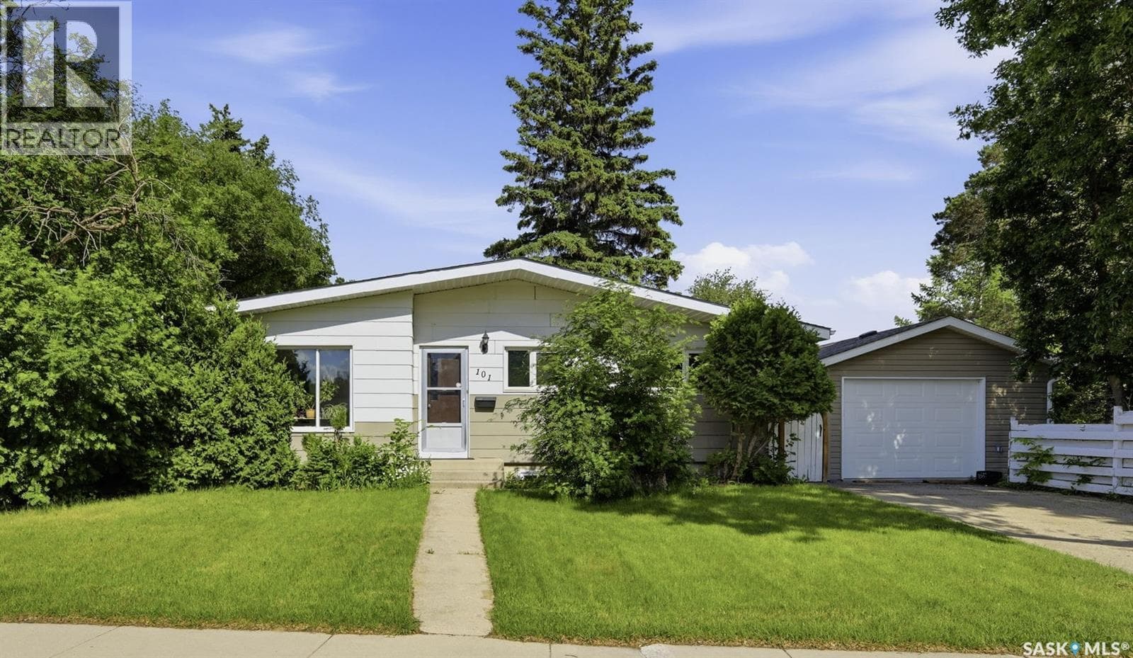 101 SALISBURY DRIVE