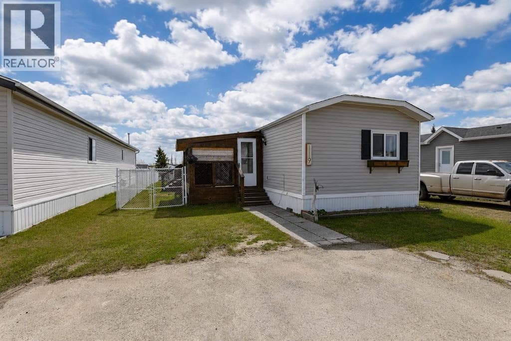 119 Clark Crescent