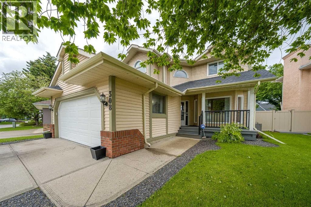 308 Douglasbank Drive SE — photo 2