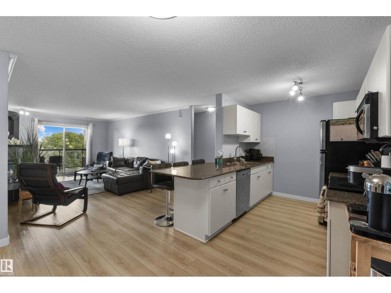 #414 279 SUDER GREENS DR NW — photo 5