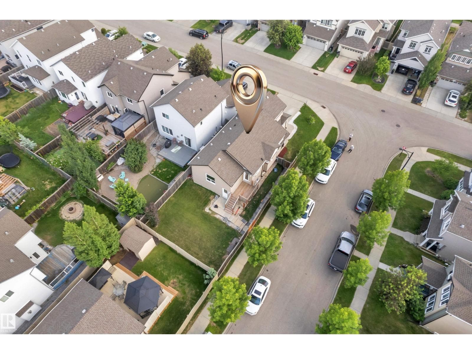6140 18 AV SW — photo 2