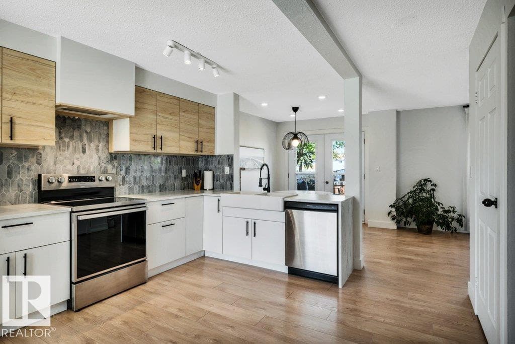 292 GRANDIN VG — photo 3