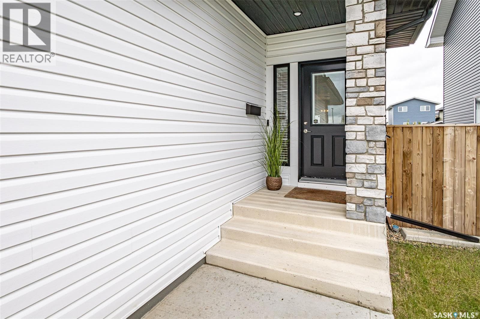 1348 Parr Hill DRIVE — photo 2