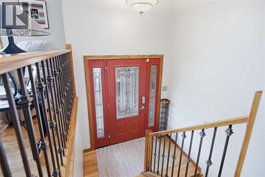 92 Mccullough Crescent — photo 4