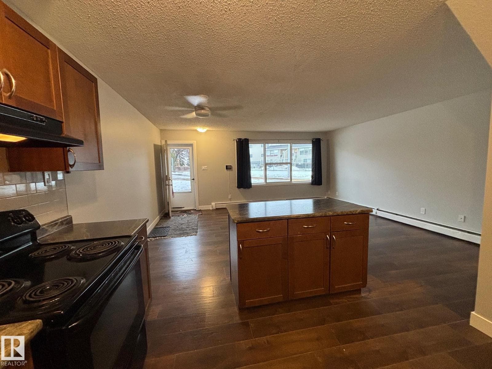 #40 13590 38 ST NW — photo 4