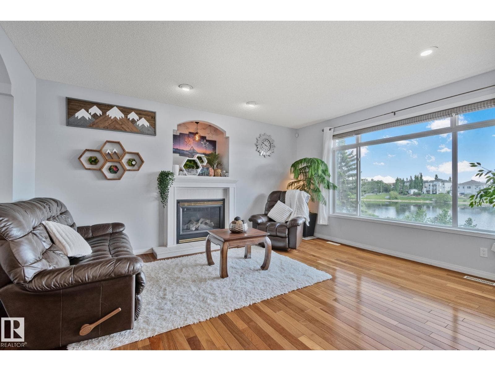 13411 149 AV NW — photo 4