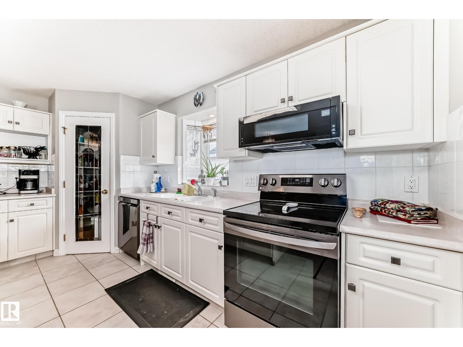 168 KULAWY DR N NW — photo 5