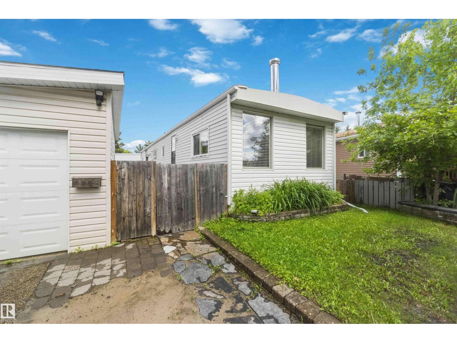 372 Evergreen PA NW NW — photo 3