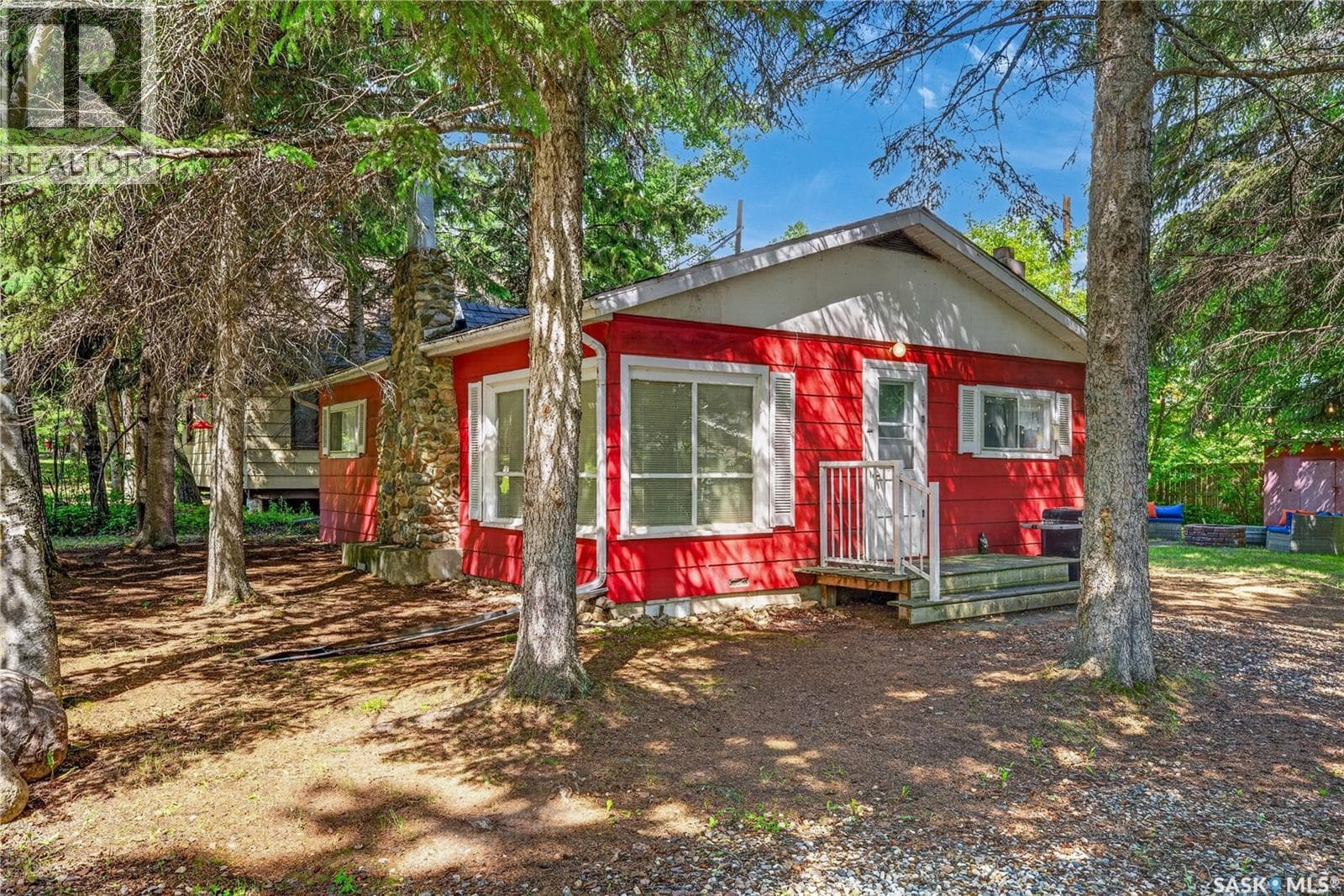 12 Mallard AVENUE