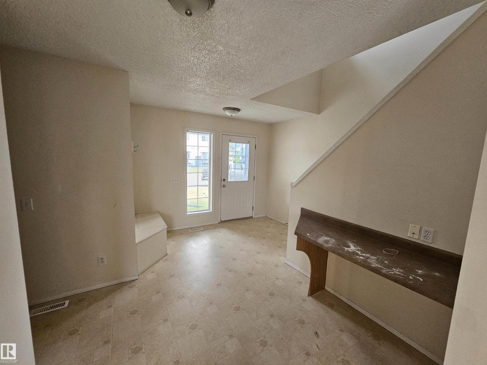 #27 3 GROVE MEADOW DR — photo 5