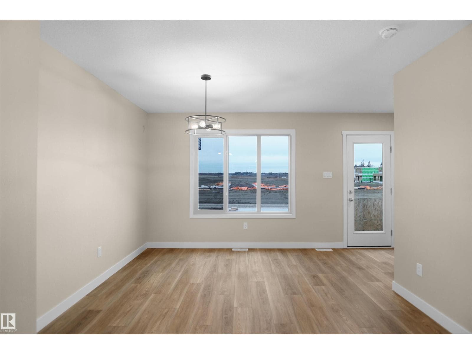 508 176 AV NE — photo 5