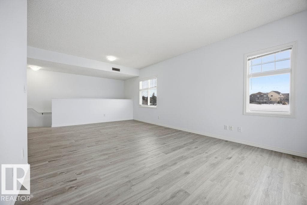 #34 1179 SUMMERSIDE DR SW — photo 4