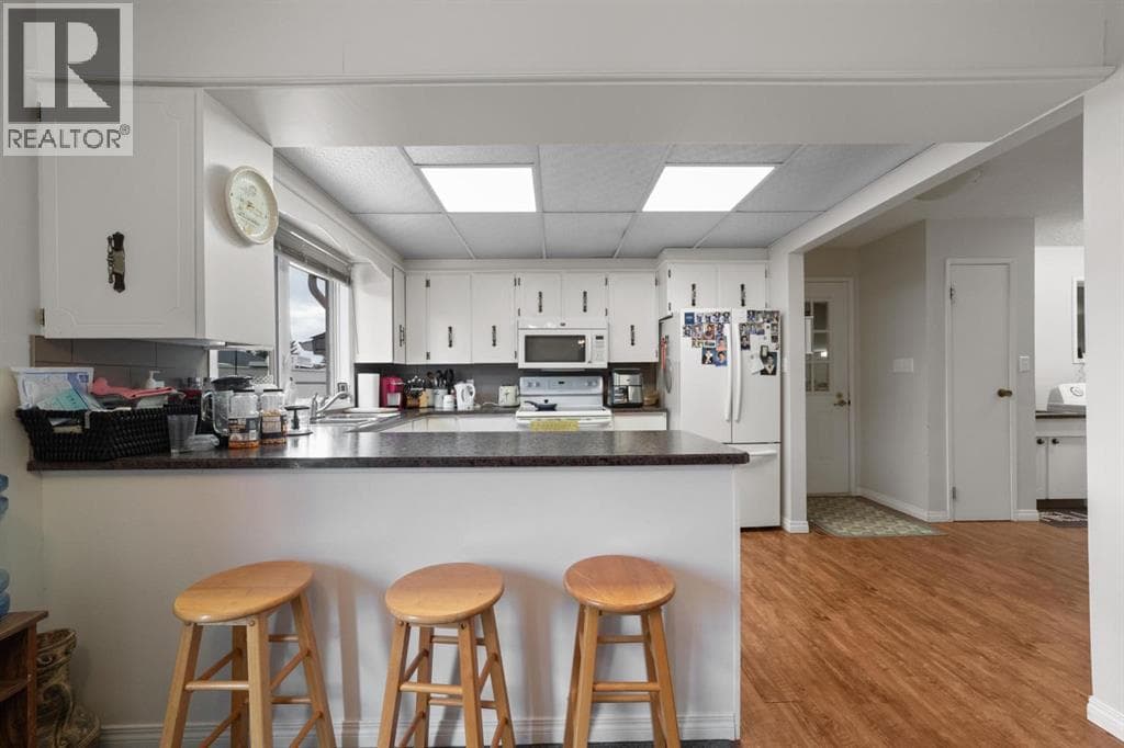 7 2 Avenue — photo 3