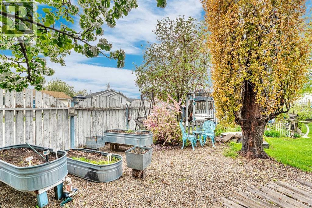 6 Greenview Crescent — photo 5