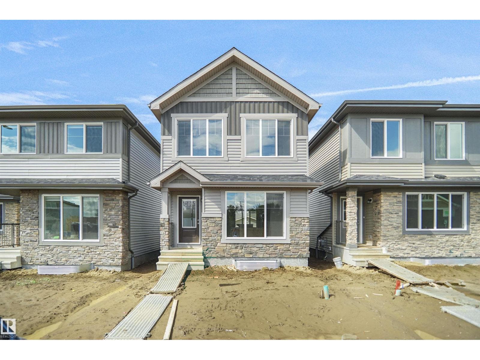 20847 16 AV NW