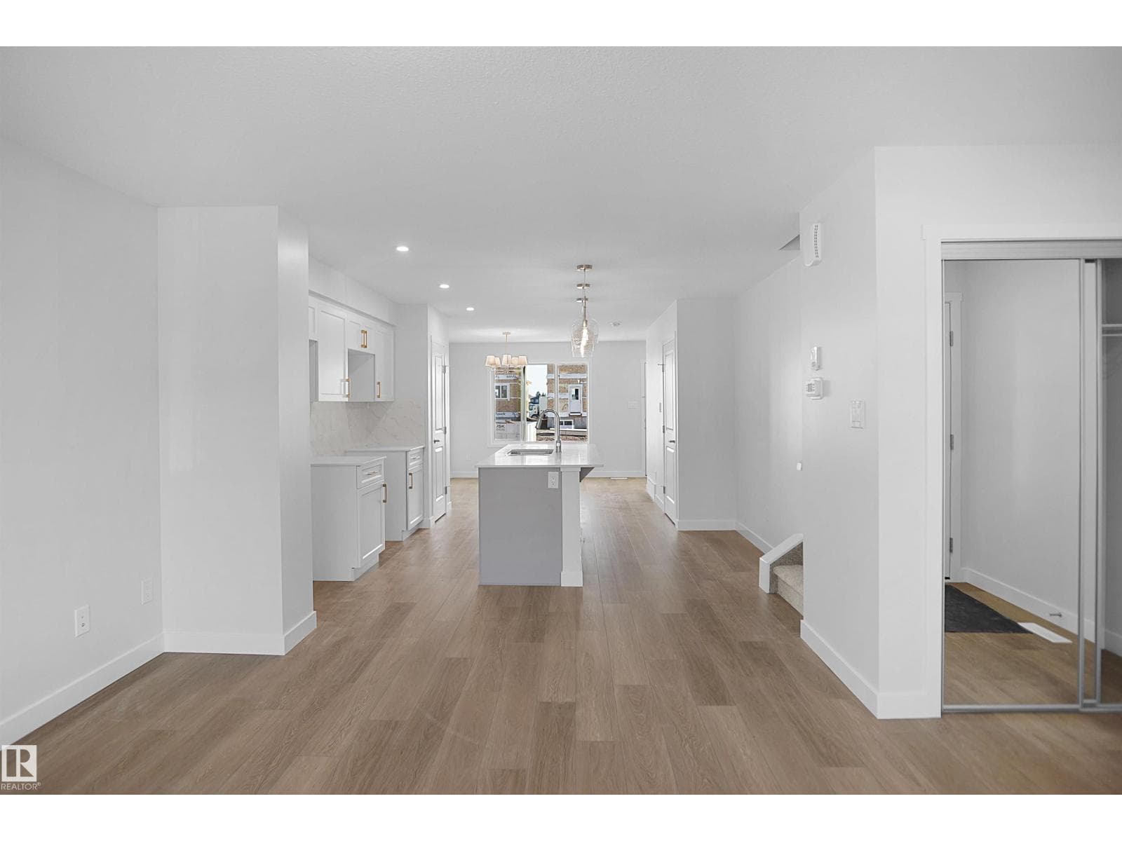 22525 83A AV NW — photo 5
