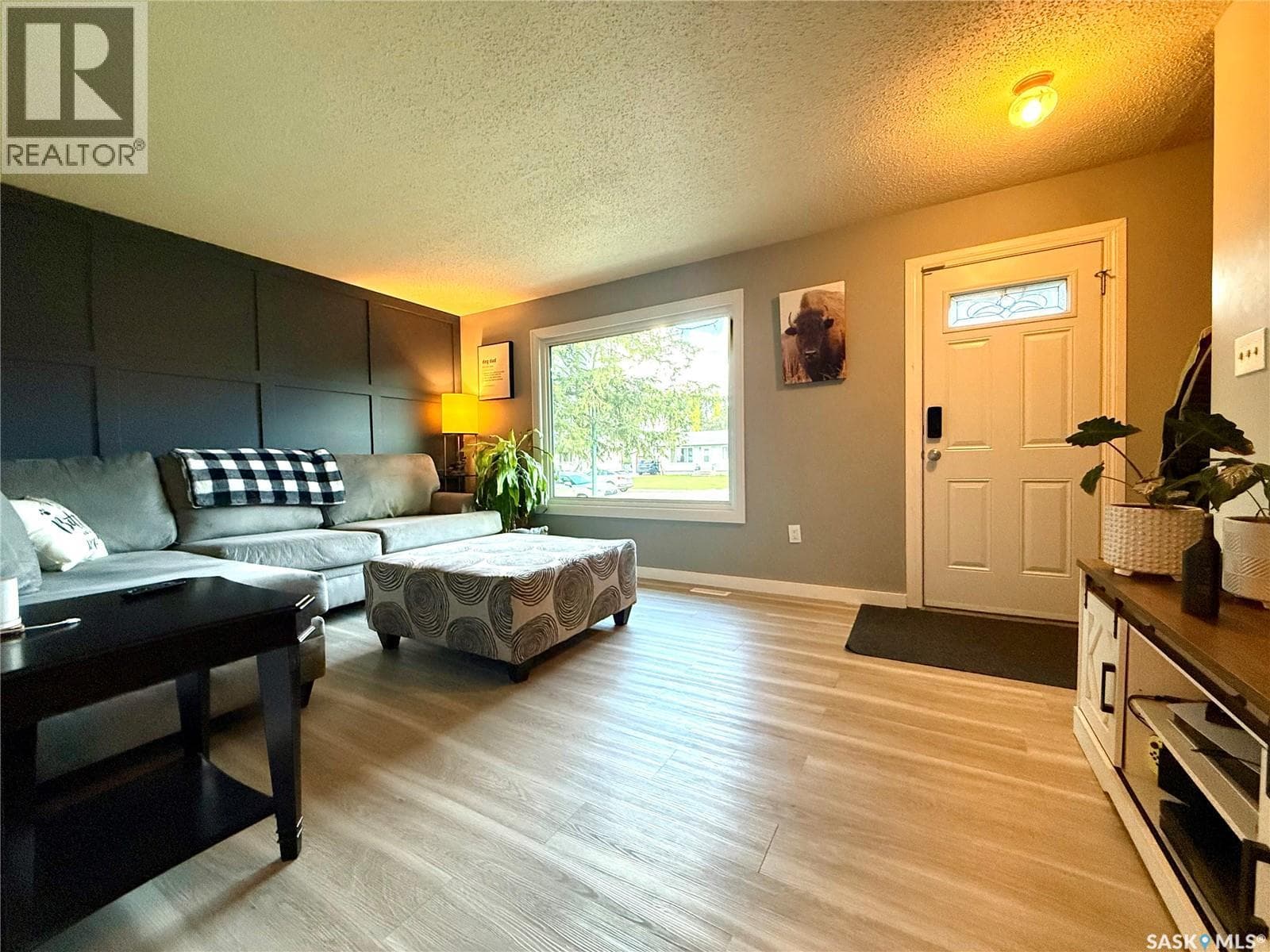 92 Redwood DRIVE — photo 4