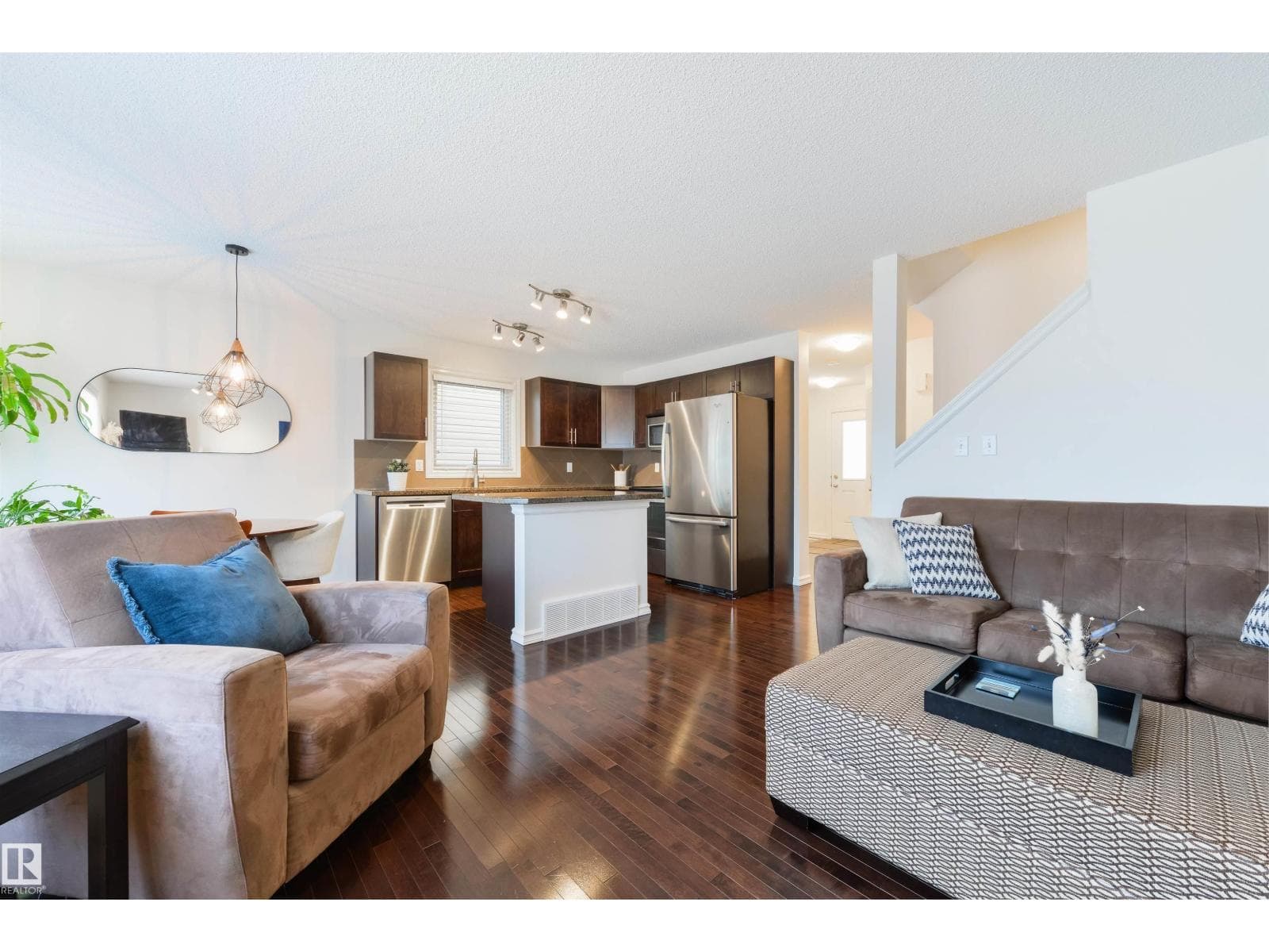 2340 CASSELMAN CR SW — photo 4