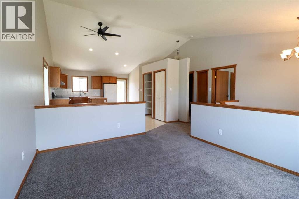 210 Chilcotin Road W — photo 3