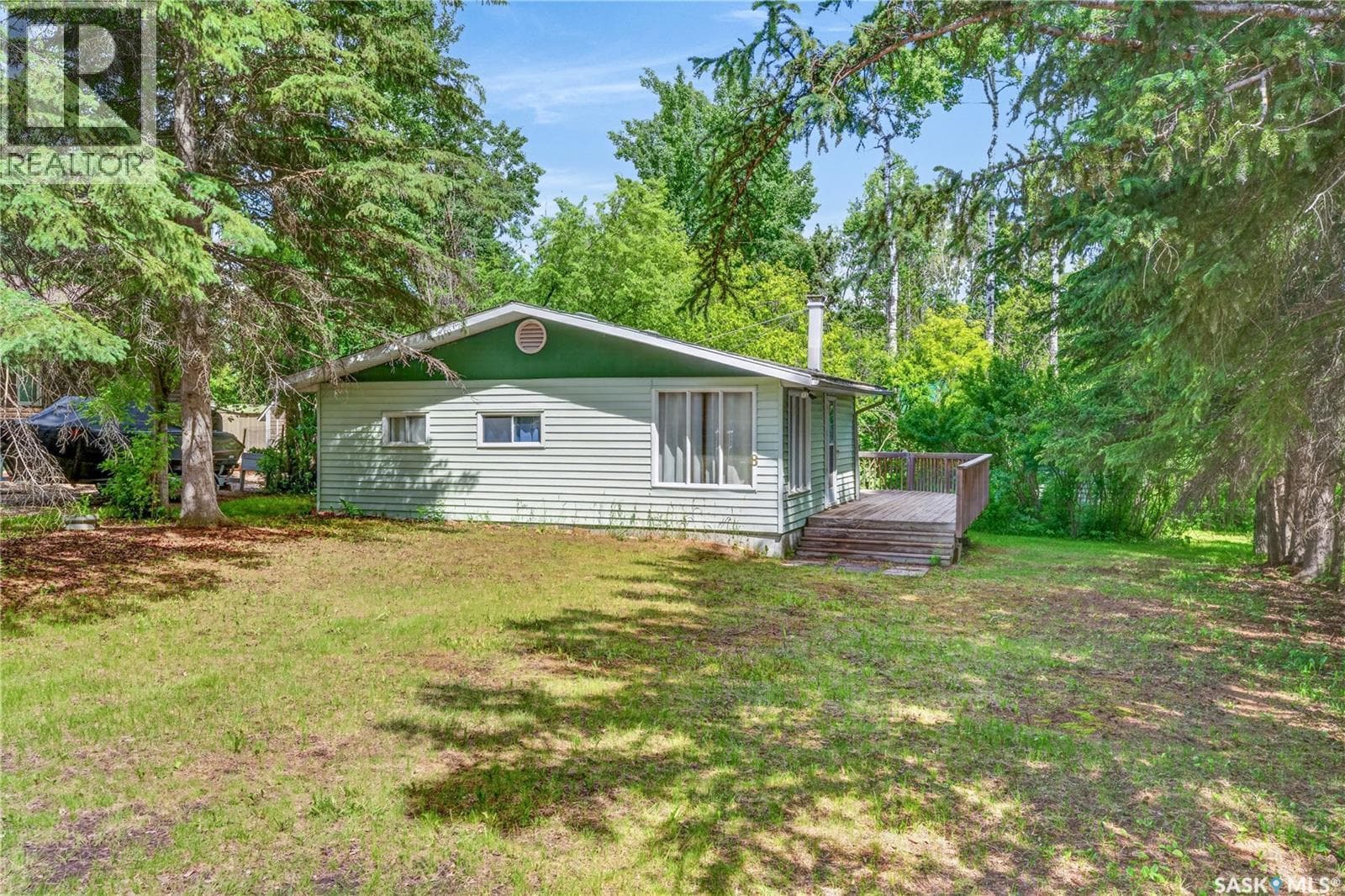 8 Mallard AVENUE