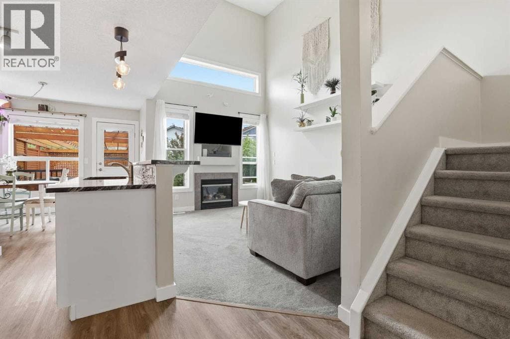 4 bed 4 bath single family at 121 Canoe Square SW — $524,900 — photo 7