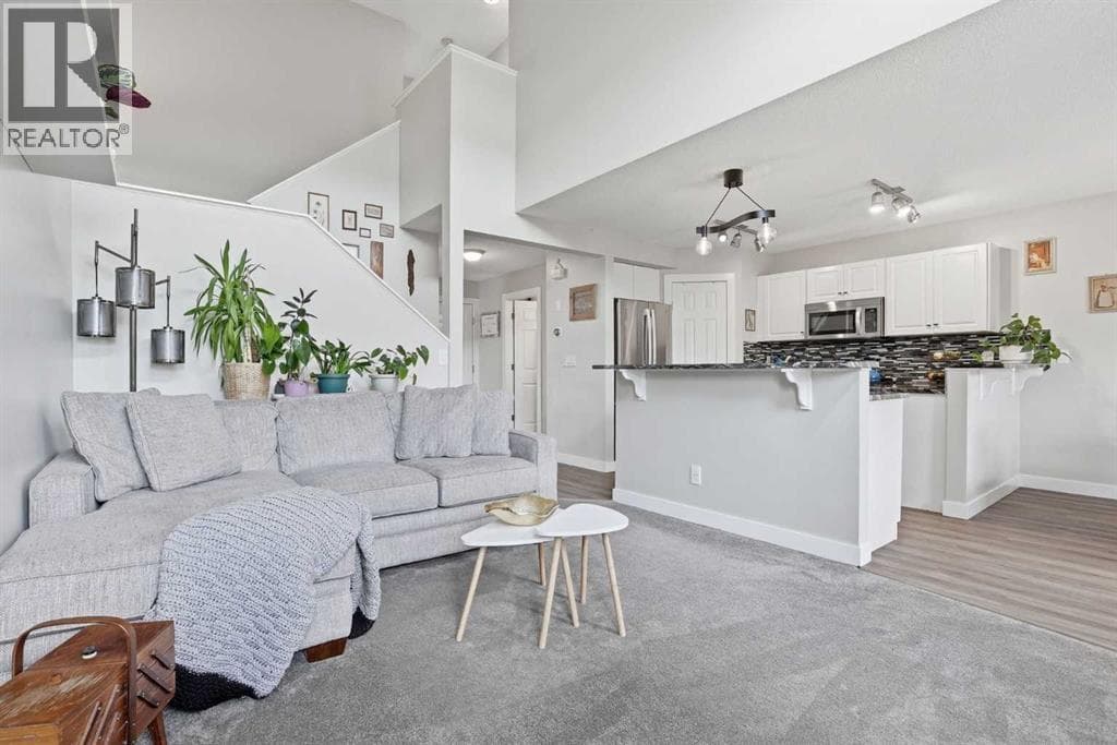 4 bed 4 bath single family at 121 Canoe Square SW — $524,900 — photo 8