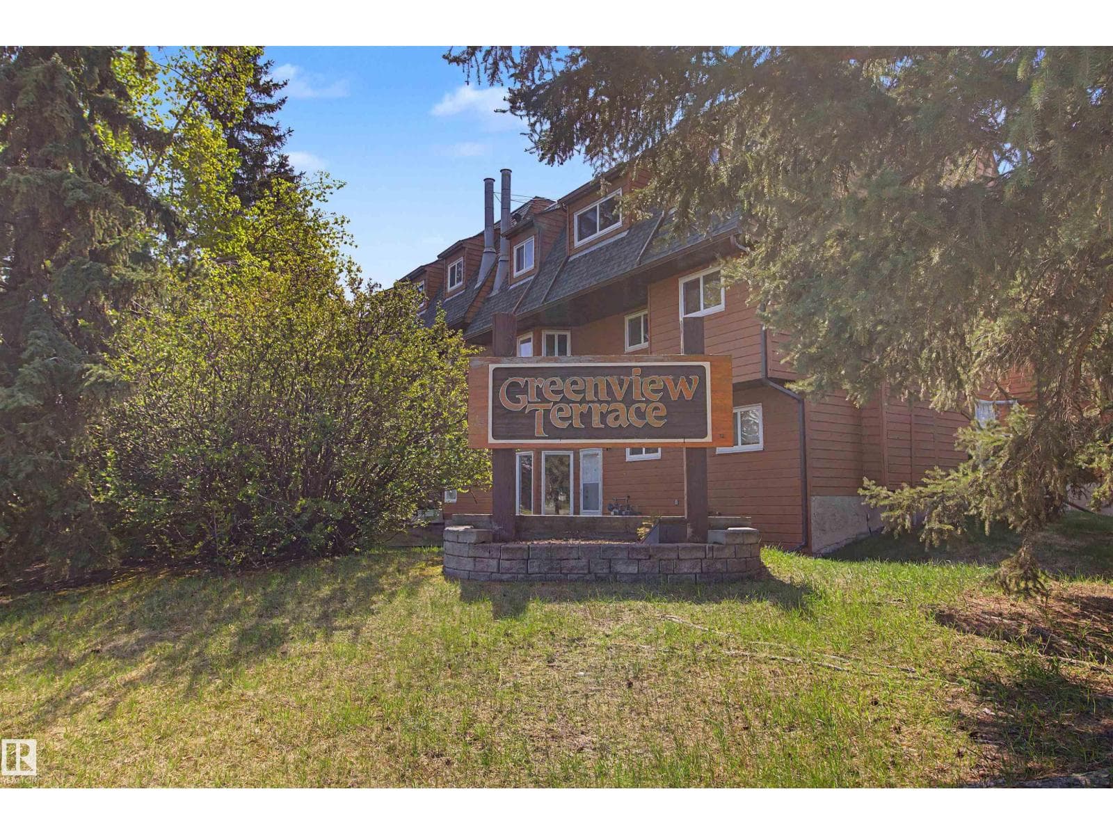 5953 40 AV NW