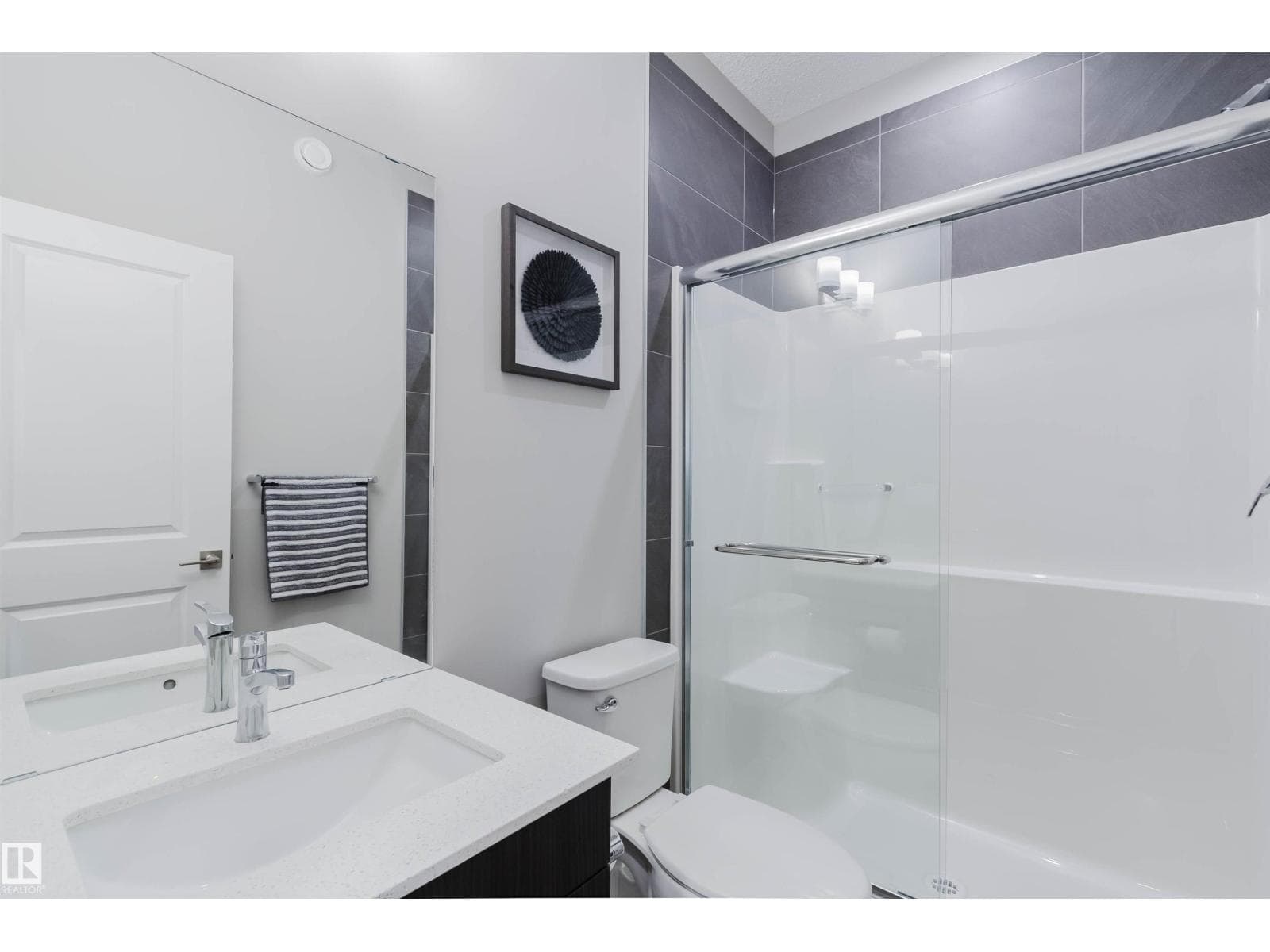 343 EDGEMONT DR NW — photo 4