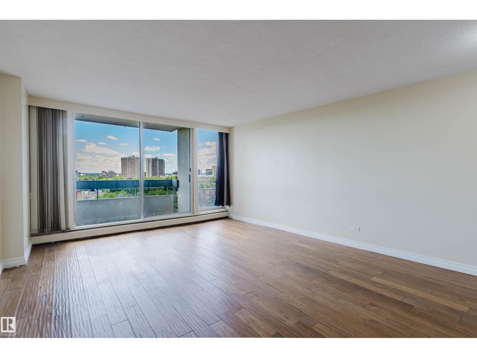 #904 10883 SASKATCHEWAN DR NW — photo 3