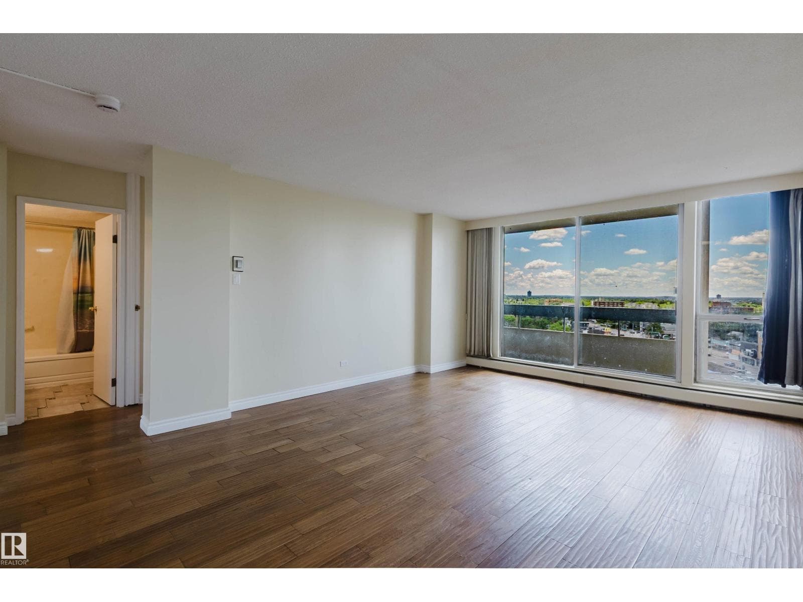 #904 10883 SASKATCHEWAN DR NW — photo 5