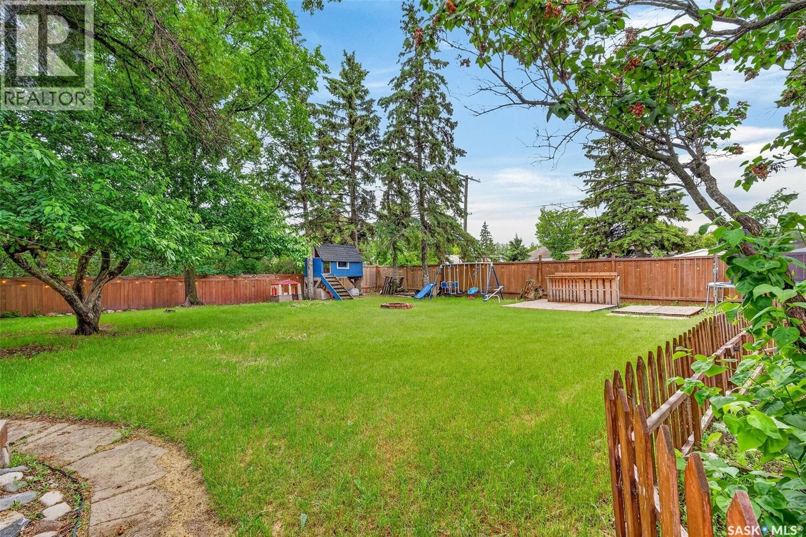 316 Bartlett AVENUE — photo 5