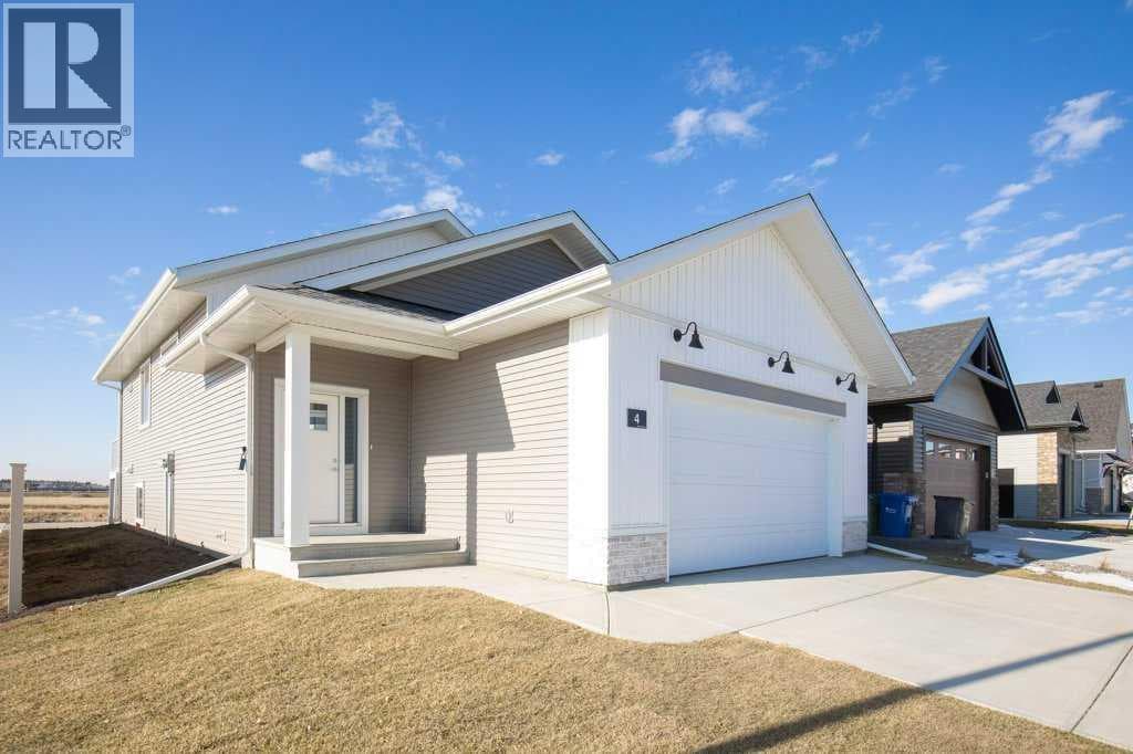 4 Emmett Crescent