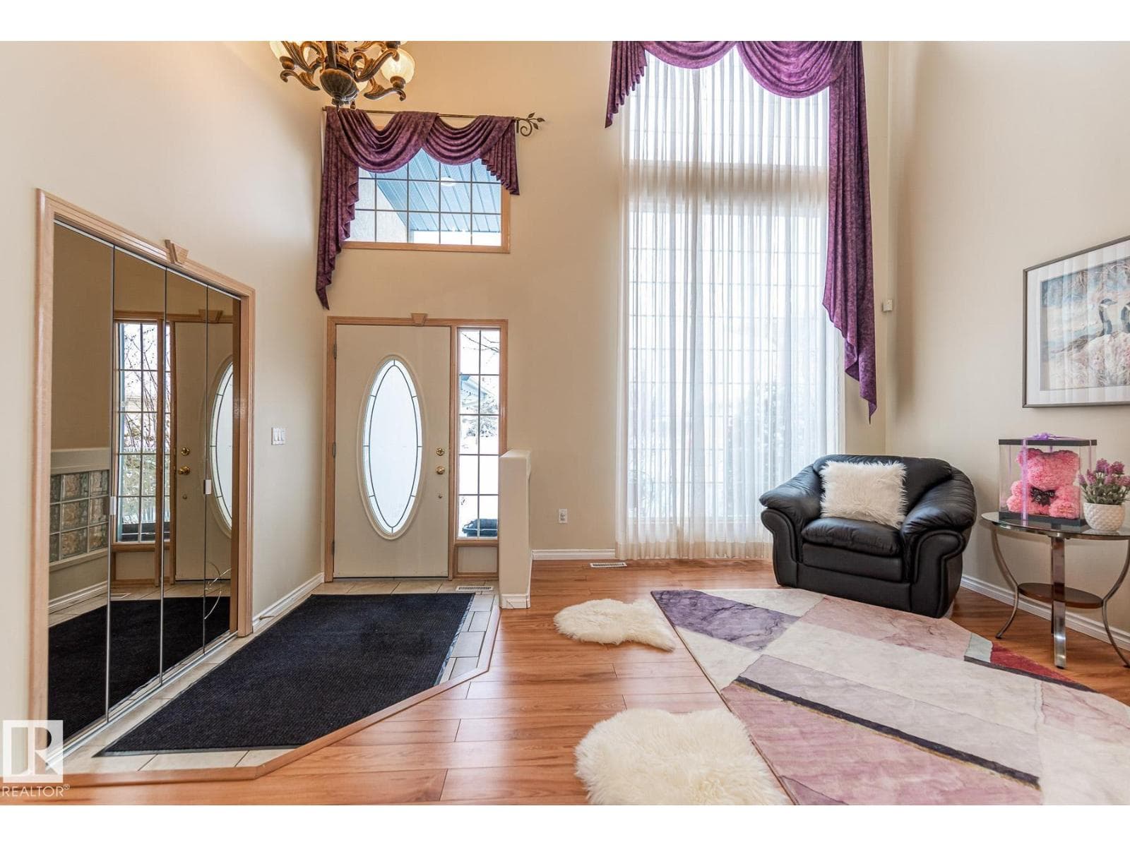 1135 116 ST NW