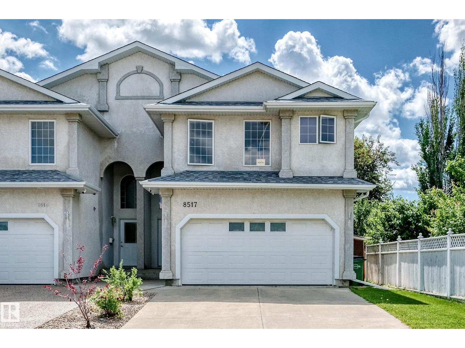 8517 156 AV NW