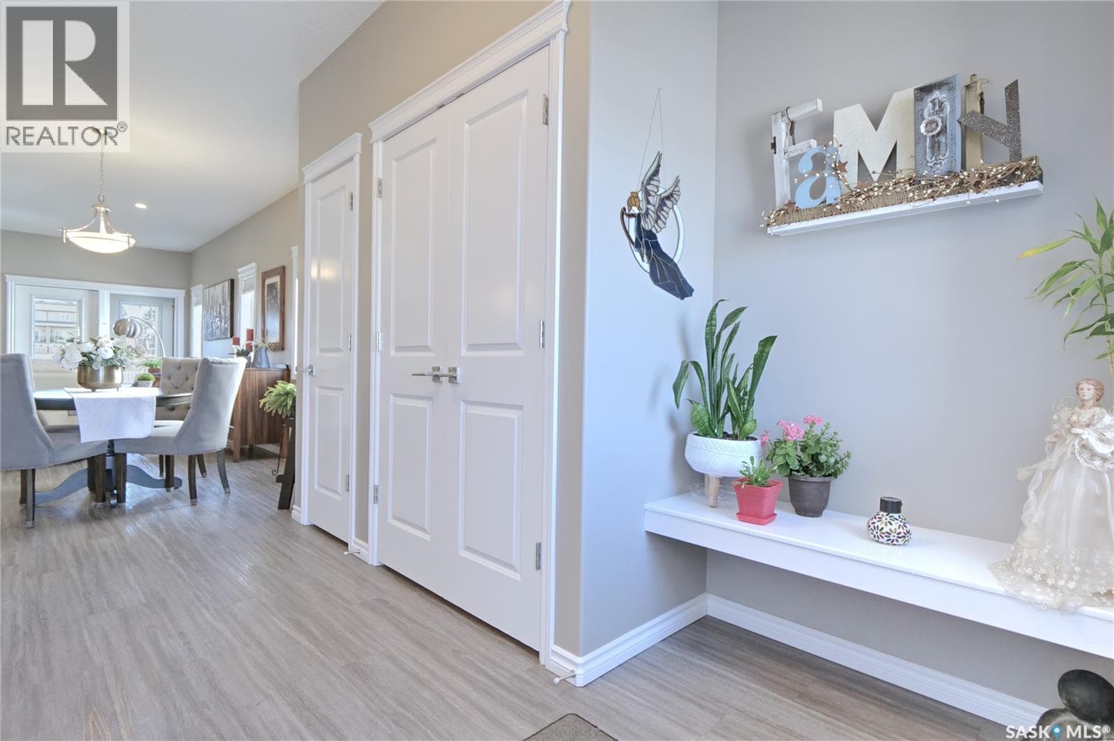 301 1015 Bradley STREET — photo 3