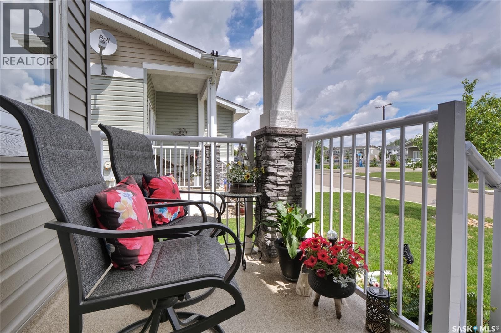 301 1015 Bradley STREET — photo 2