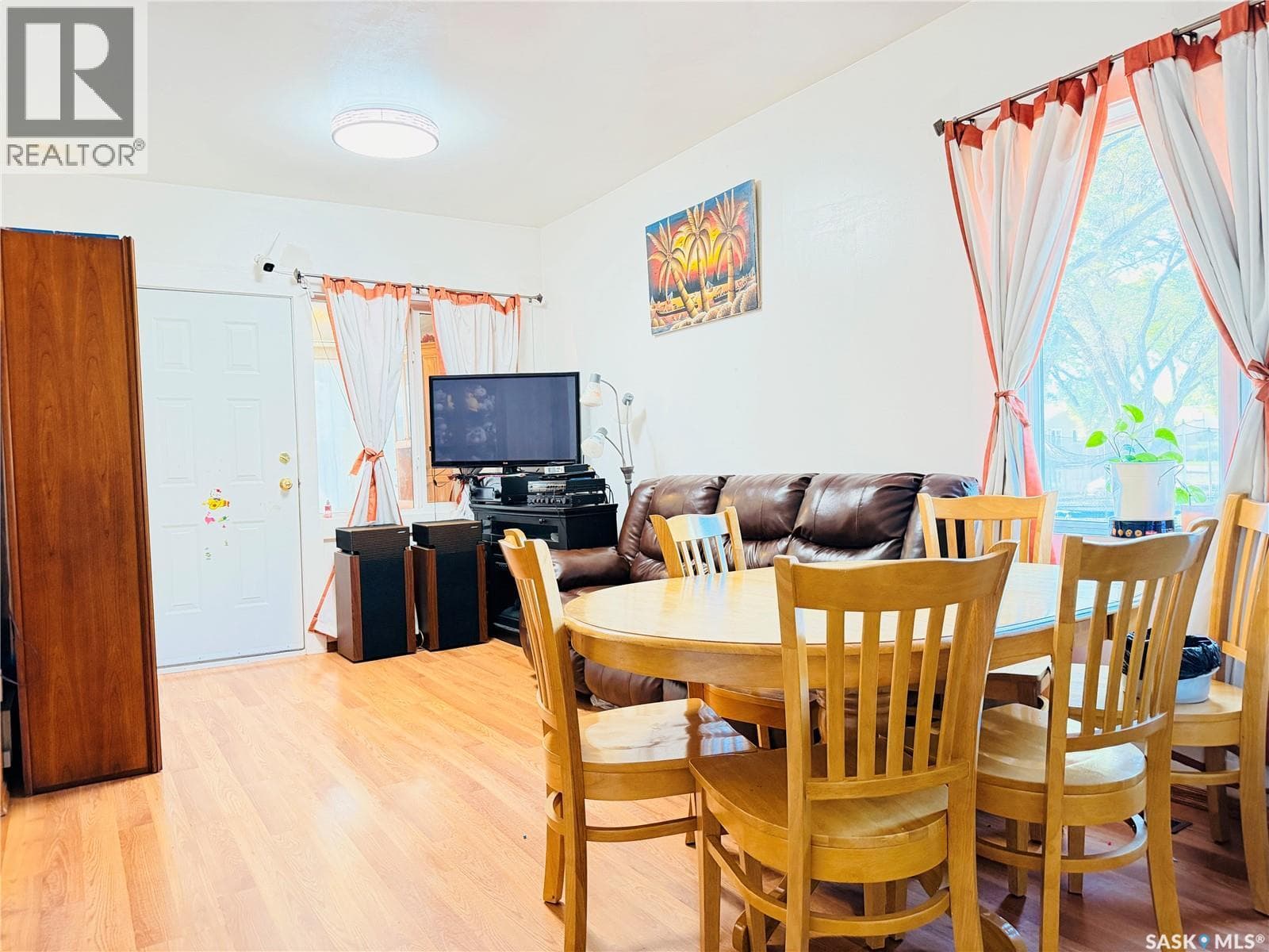 1340 Retallack STREET — photo 4