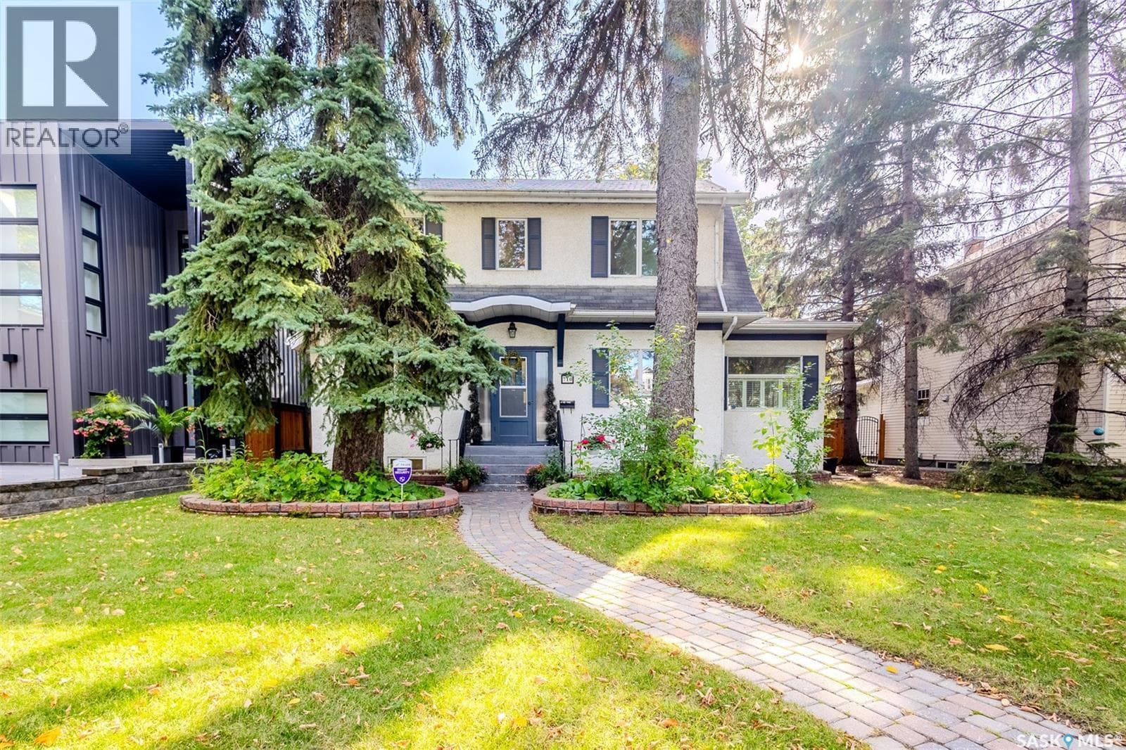 710 University DRIVE