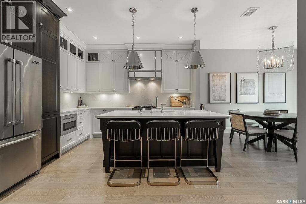 107 404 Cartwright STREET — photo 3