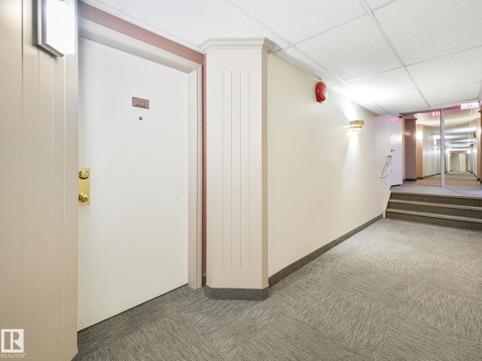 #212 15499 CASTLE DOWNS RD NW — photo 2