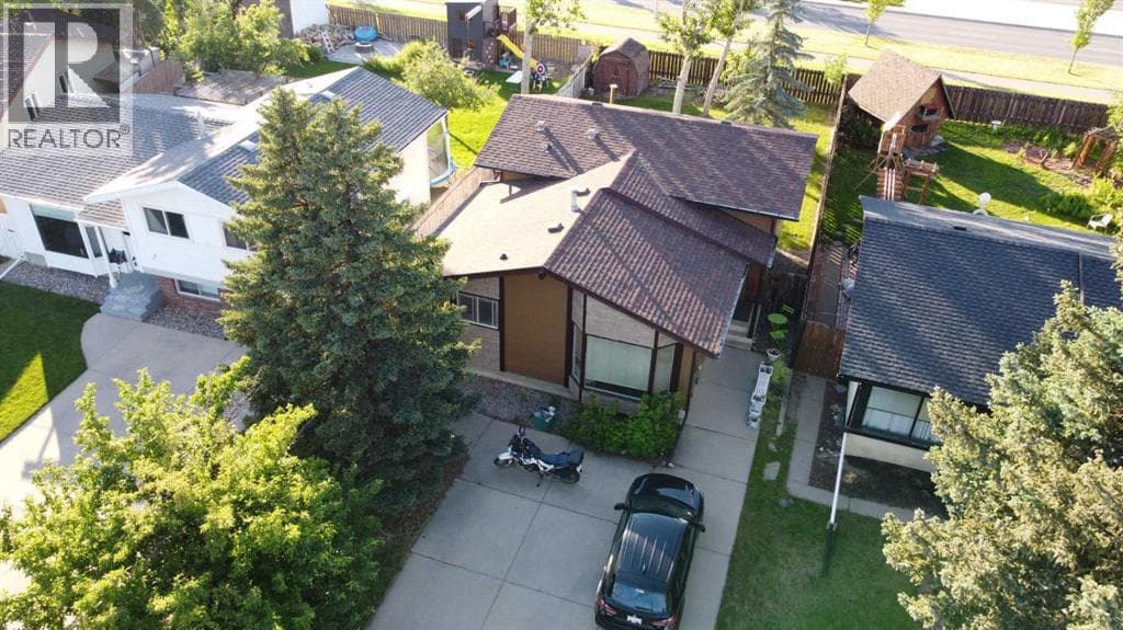 78 Pensacola Court W