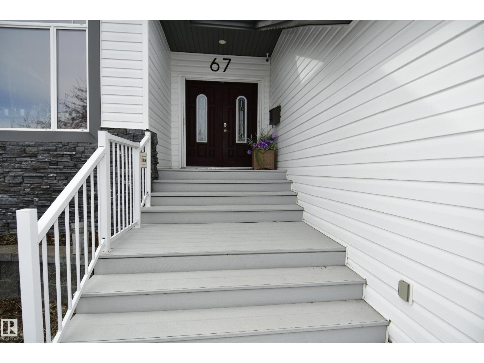 67 SHORES DR — photo 2