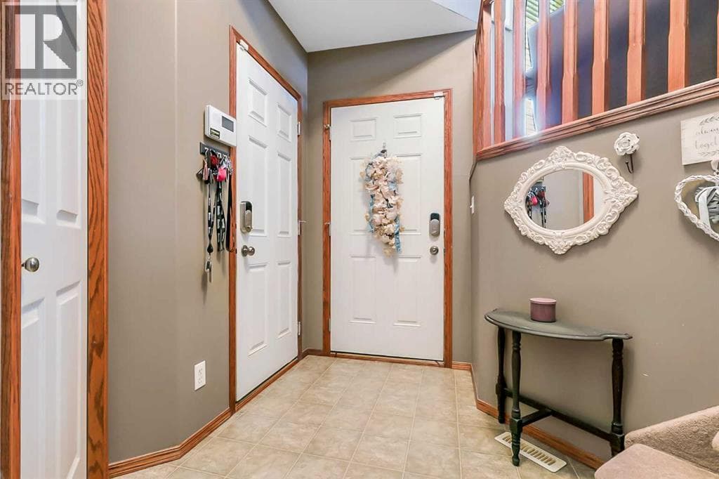 71 Lang Close — photo 3