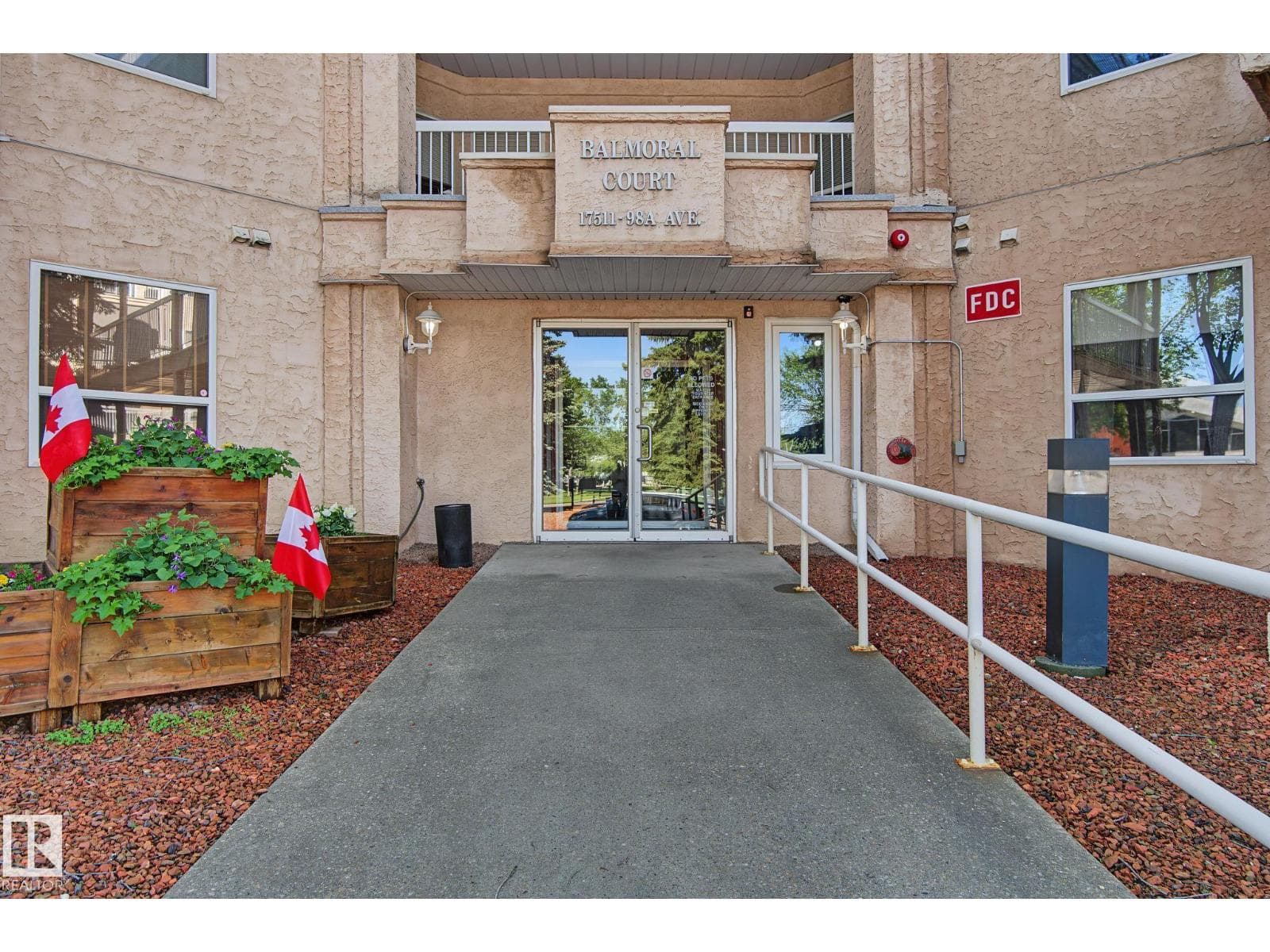 #105 17511 98A AV NW — photo 5