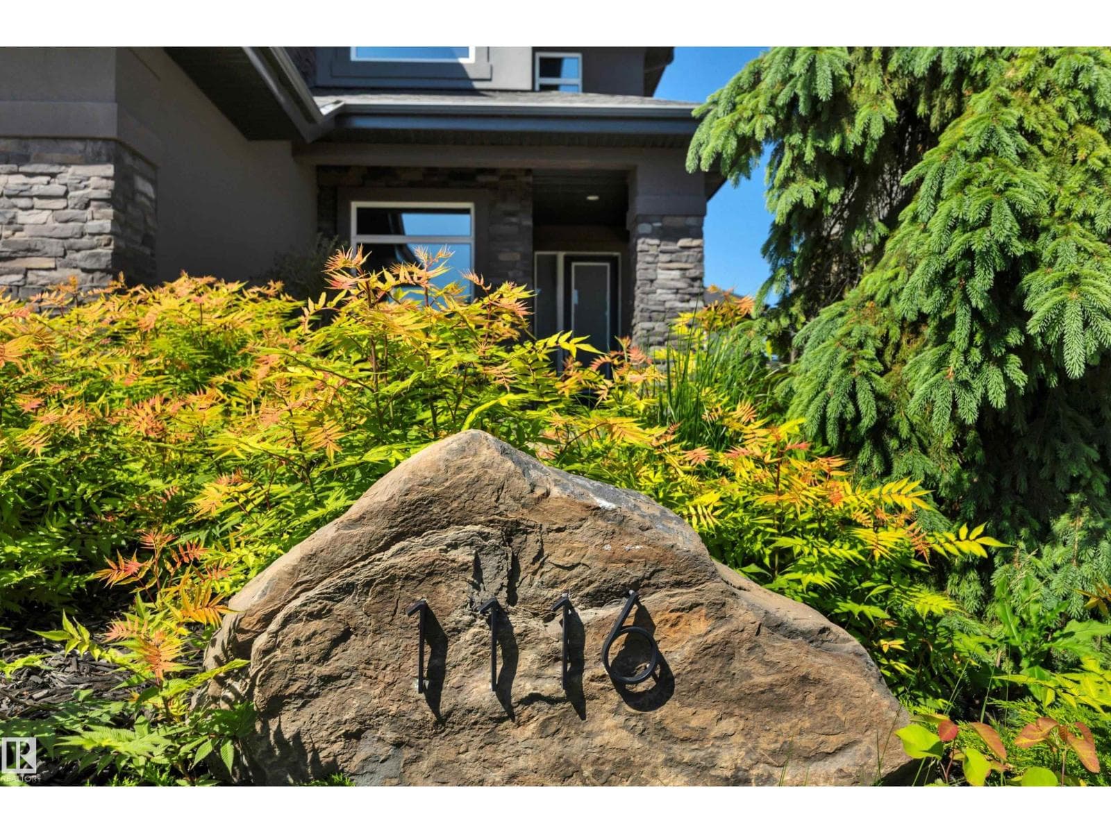 1116 HAINSTOCK GREEN SW — photo 4