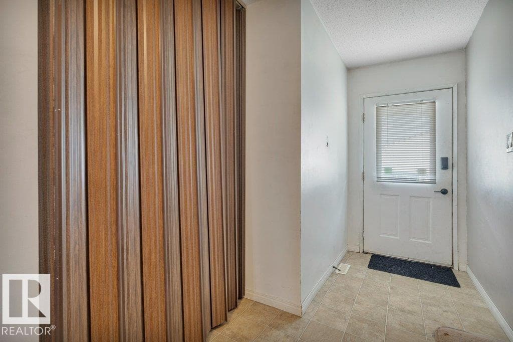 540 WILLOW CT NW — photo 2