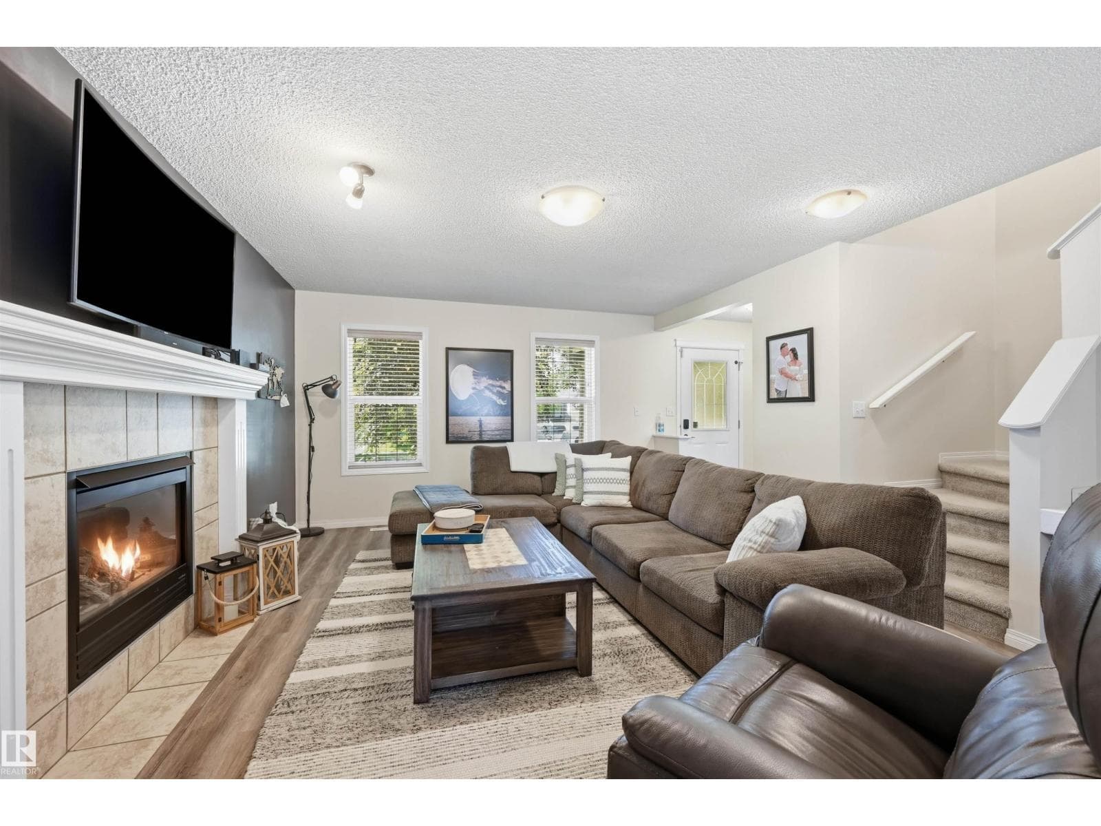 12028 18 AV SW — photo 5