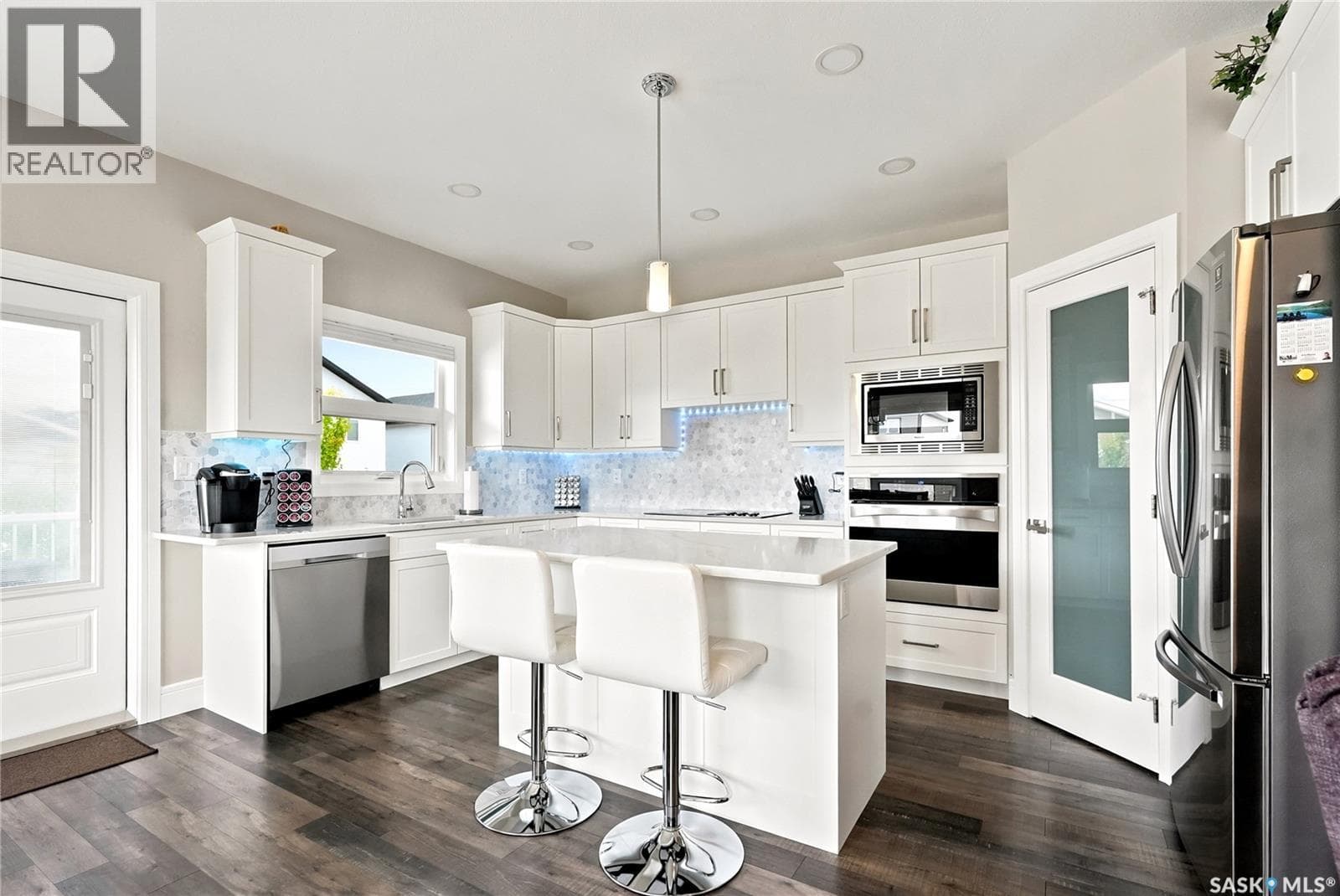 103 Barrett STREET — photo 4